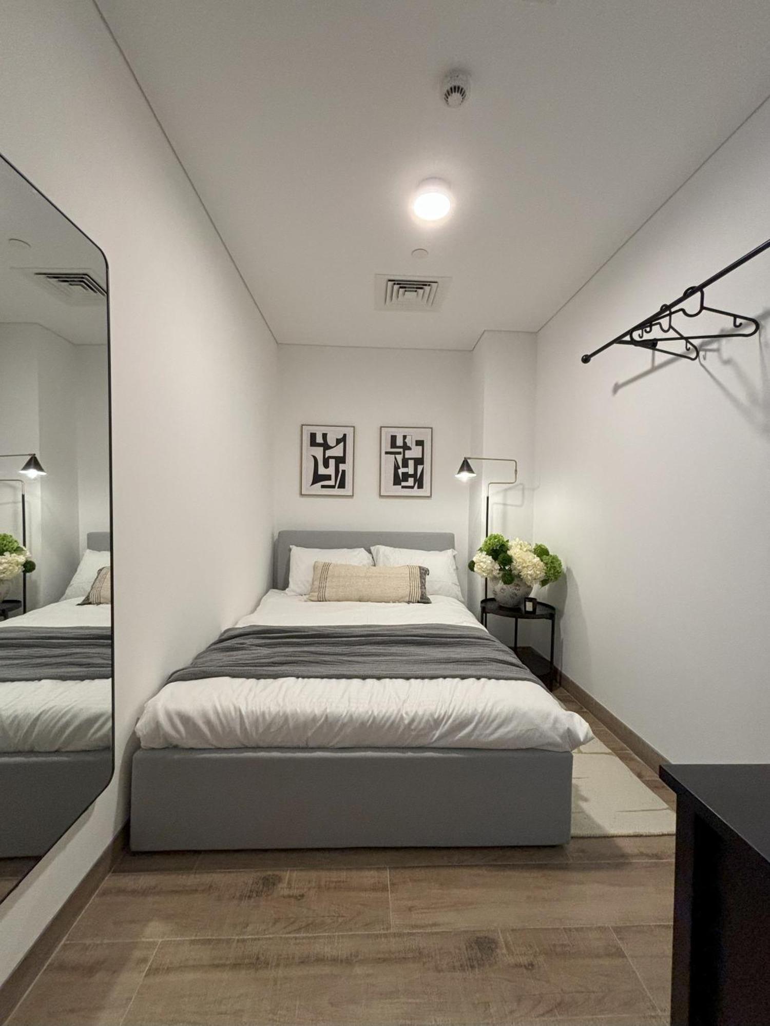 Oakley Square Oasis In Jvc * Dubai